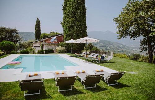 Salo Villa | Villa Desirè