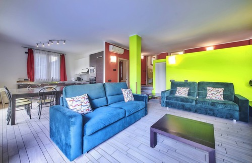 Lierna Villa | Villa "Diamante" close to Lake with Mountain View, Shared Pool & Wi-Fi