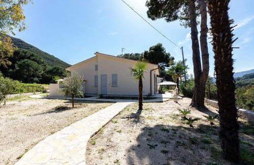 Bonalaccia-Filetto Apartment | Villa Didoro - Appartamento Caprifoglio