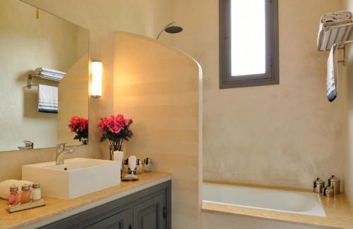 El Aggada Resort | Villa Dinari