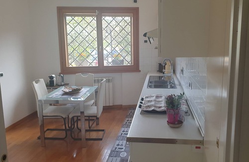 Quartiere XX Ardeatino House | Villa "Domus Roma" your home in the heart of Rome