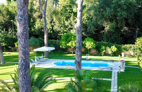 Gianicolense Villa | VILLA DORIA - Six Bedroom Villa, Sleeps 12