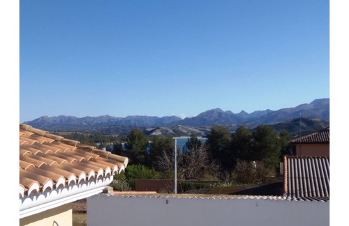 Arenas del Rey Apartment | Villa Dueña house, Los Bermejales reservoir.