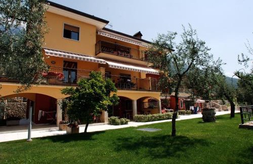 Assenza Apartment | Villa Due Leoni - Residence
