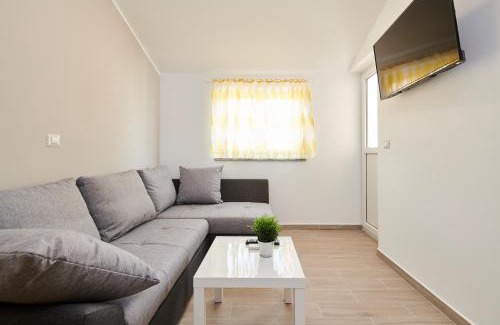Basanija Apartment | Villa Dvori