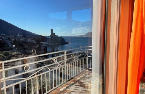 Malcesine Apartment | Villa Eden - apartment with a dream view