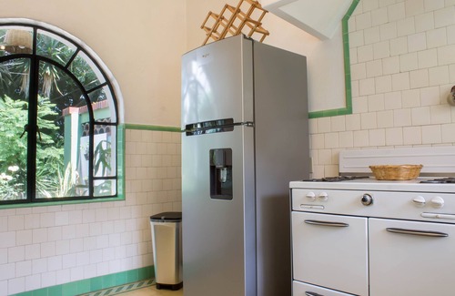 Cuernavaca House | Villa El Nido-Fab Location-Nestled in lush vegetation-ideal 4 couples-great pool