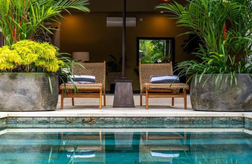 Seminyak Villa | Villa Eleni - walk to Seminyak's best restaurants and hot spots
