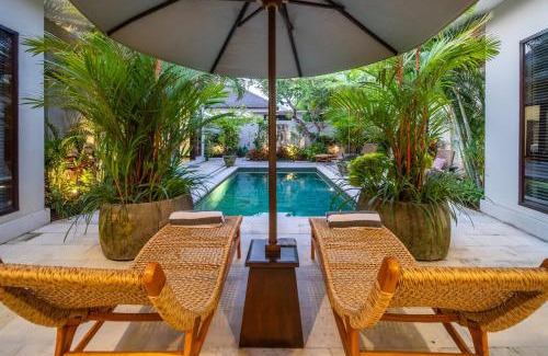 Seminyak Villa | Villa Eleni - walk to Seminyak's best restaurants and hot spots