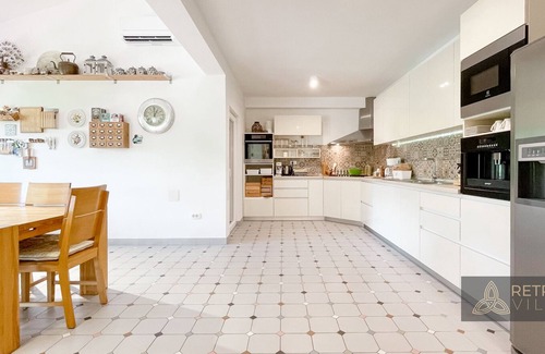 Tugare Villa | Villa Eleona w/private saltwater pool, garden and amazing mountain view