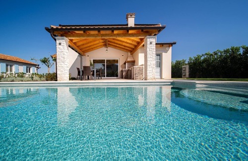 Kavran Villa | Villa Ema - 3 bedrooms with private pool