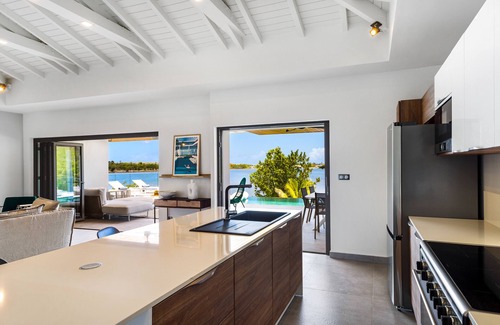 Marigot Villa | Villa Enjoy Summary: