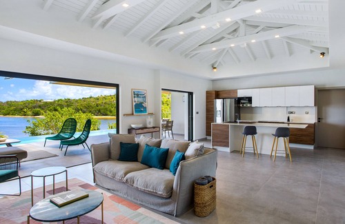 Marigot Villa | Villa Enjoy Summary: