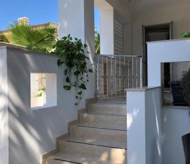 Torricella House | Villa Enza - A 150 passi dal mare