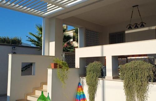 Torricella House | Villa Enza - A 150 passi dal mare