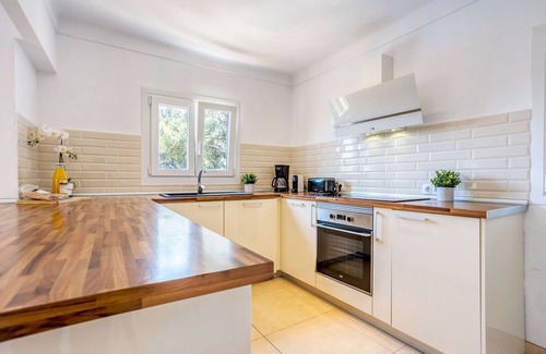 Cala Santany Villa | Villa Escaletas holiday house just 600 m from Cala Santanyí beach with pool and air conditioning