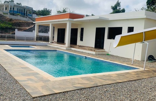 Nagua House | 🏝️ Villa Espaciosa con Piscina, Tobogán y BBQ Cerca de las Playas de RD