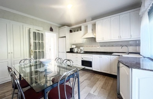Les Tres Cales Villa | Villa Esperanza well equipped, ideal for families