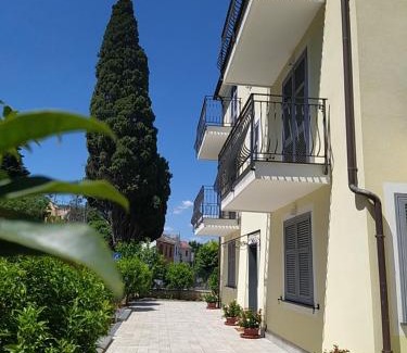 San Fedele-Lusignano House | Villa Essenza - Rooms and Breakfast