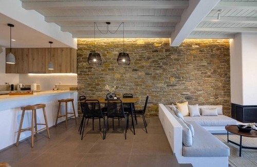 Tinos Town Villa | VILLA ESTIA with Private Pool