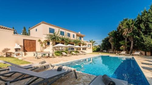Sant Josep de sa Talaia Villa | Villa Etruria close to Playa d'en Bossa