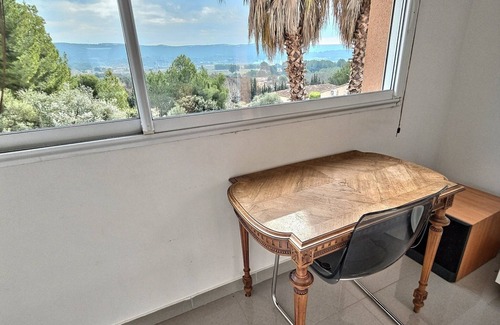 Rognac Villa | Villa Exotique, Luxueux, Piscine, Calme, Parking