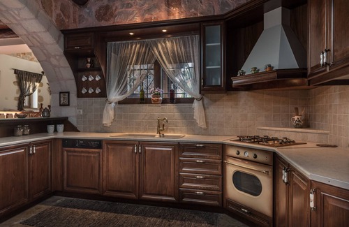 Thimia Villa | Villa Fabrica traditional house