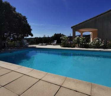 Saint-Jean-du-Pin Villa | VILLA FAMILIALE, PISCINE, VUE IMPRENABLE -en été la location est de samedi à samedi-