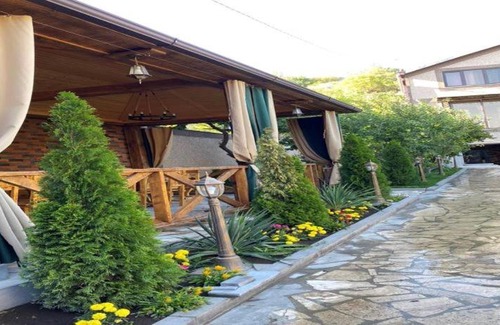 Artashavan Villa | Villa Family