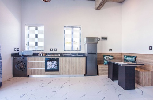 Yzerfontein Apartment | Villa Fantastica Suite- Spacious & No Loadshedding