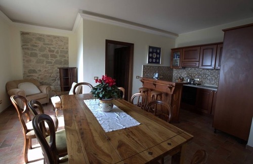 Giuliano di Roma Villa | Villa Felici - Five Bedroom Villa, Sleeps 15