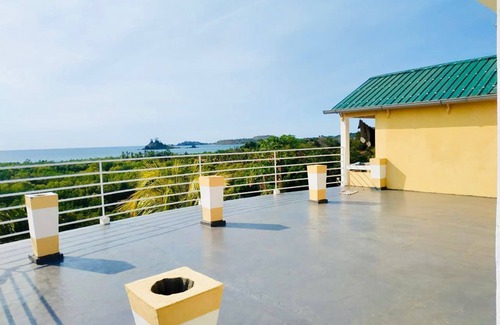 Antsiranana House | Villa Fiadanana – with Fabulous Sea View!
