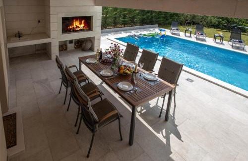 Mejasi Villa | Villa Fig