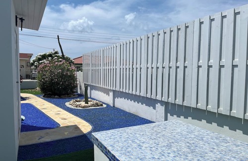 Bubali House | Villa Fina Aruba, Garden Office & 3 min 2 Eagle Beach,