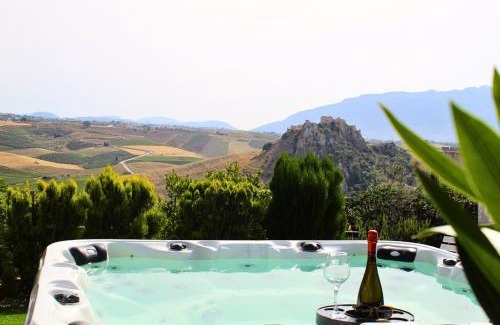 Partinico Villa | Villa Finestra sul Castello