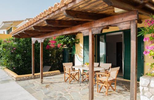 Marathias Apartment | Villa Flisvos