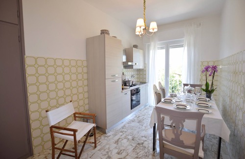 Camaiore Apartment | VILLA FLORENCE LUXURY RELAIS 24H SERVICE PRIVATE CHEF and Breakfast Basket