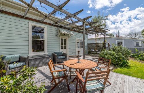 Martinborough House | Villa Florence
