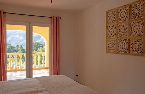 Benigembla Bed & Breakfast | Villa Foia Vella: room Almendra
