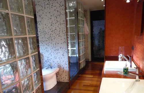 Caldes de Montbui Villa | Villa 'Font Dels Enamorats' with Mountain View, Wi-Fi and Air Conditioning