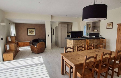 Bagnols-en-Foret House | Villa for 8 people in Bagnols-en-Forêt, Var, heated pool.