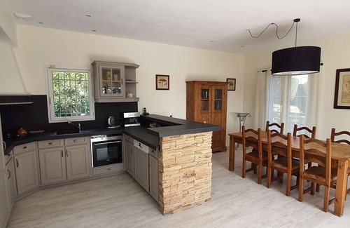 Bagnols-en-Foret House | Villa for 8 people in Bagnols-en-Forêt, Var, heated pool.