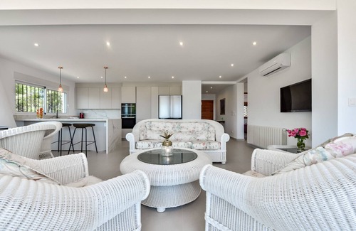 Benissa Coast Villa | villa for rent in Benissa ARC for 12, private pool and sea view