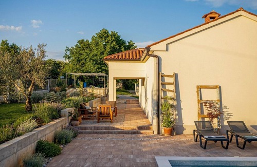 Snasici Cabin | Villa for up to 5 people with private pool near Labin