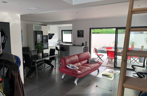 La Salvetat-Saint-Gilles House | Villa/Pool