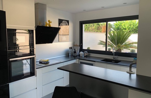 La Salvetat-Saint-Gilles House | Villa/Pool