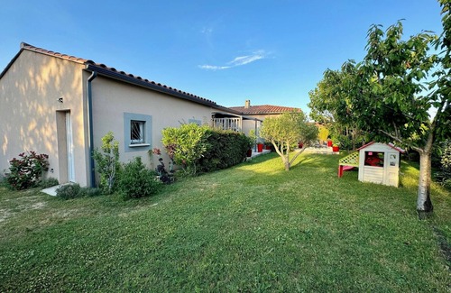 Saint-Laurent-des-Arbres Villa | Villa les Arts de la Table