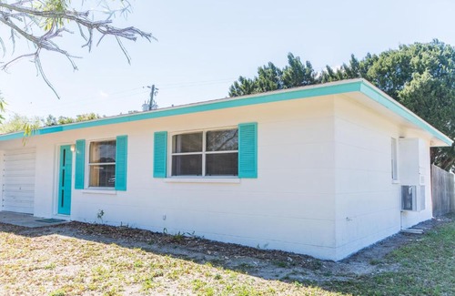 Southgate House | Villa Franca bungalow