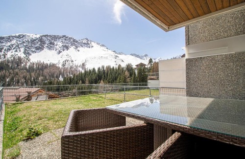 Arosa Apartment | Villa Franca U01