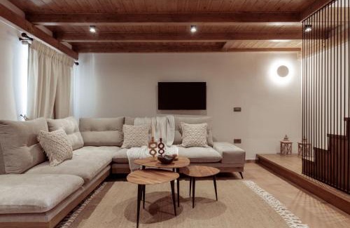 Pigadhakia House | Villa Frontale - Restored Villa with Pool Perfect for 4 Nestled Next to a Traditional Olive Mill and Local Farms Offering Authentic Hospitality and Organic Delights By Villa Mana Gers